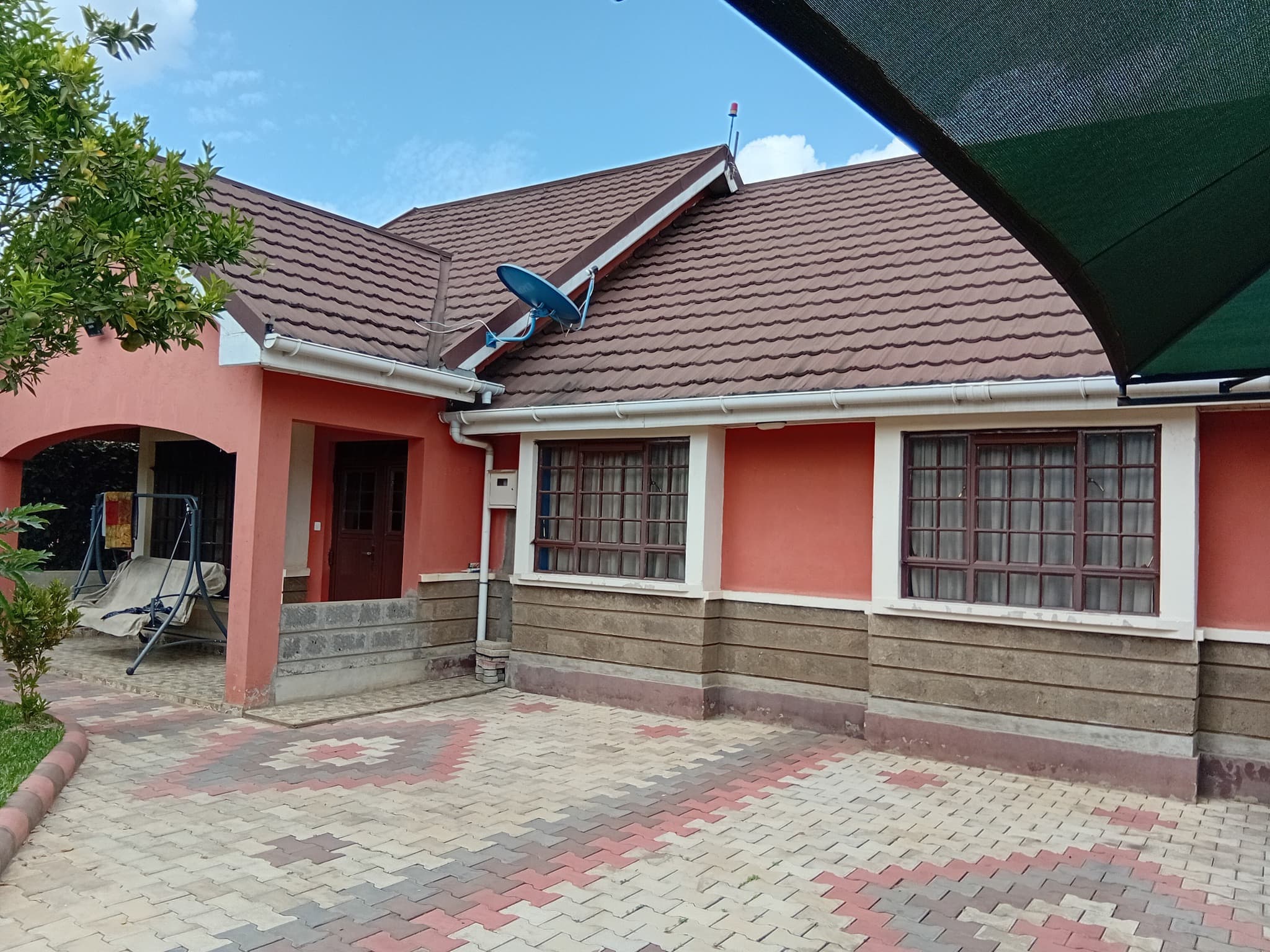 3 Bedroom Bungalow + DSQ image 3
