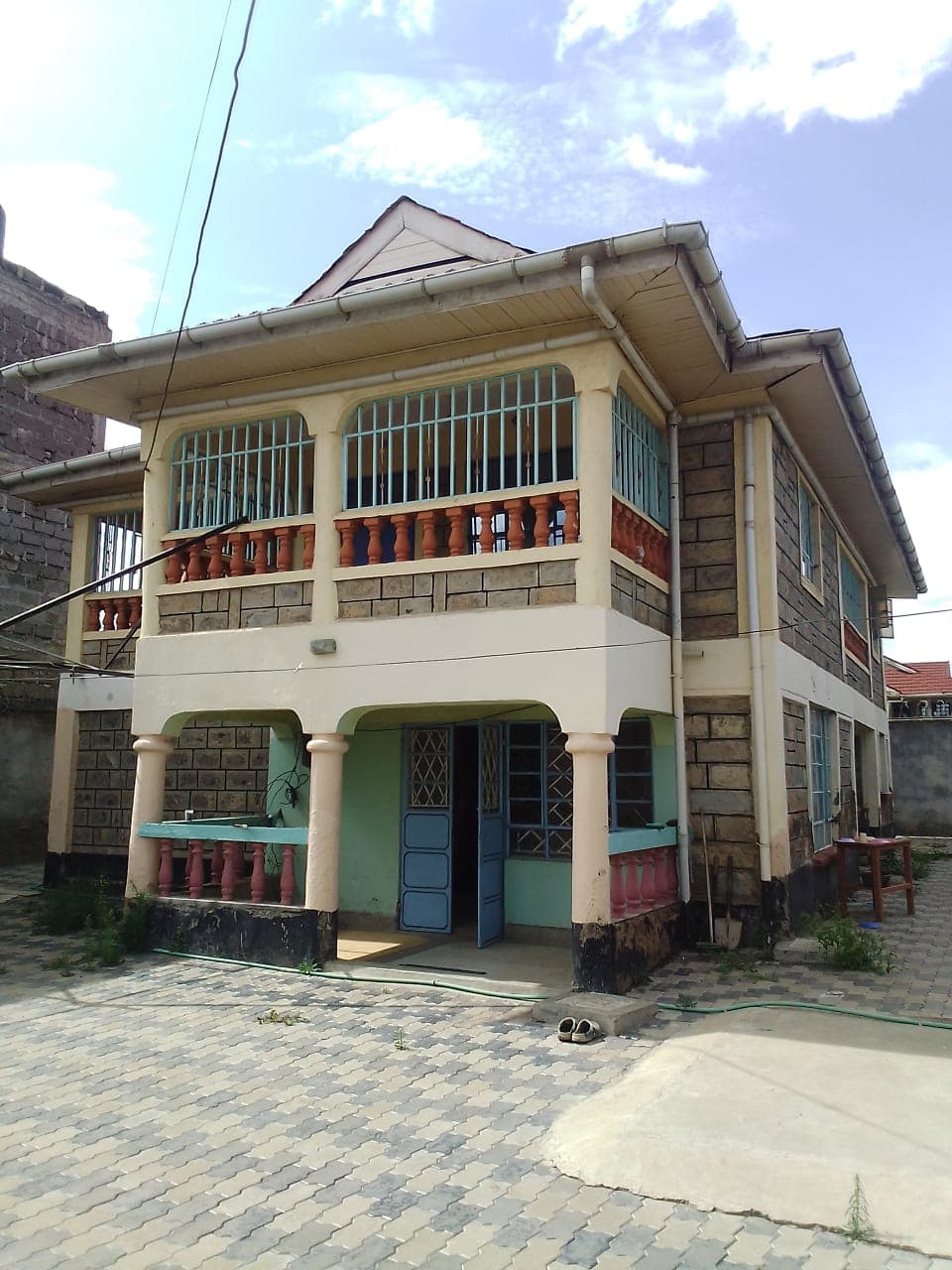 MAISONETTE HOUSE image 2